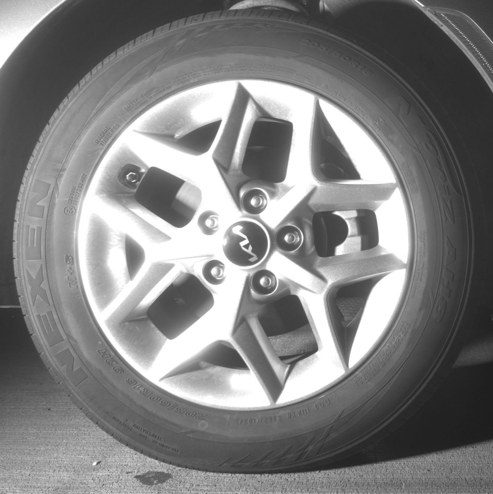 Used 2025 Kia Soul LX w/ LX Technology Package FWD image 15