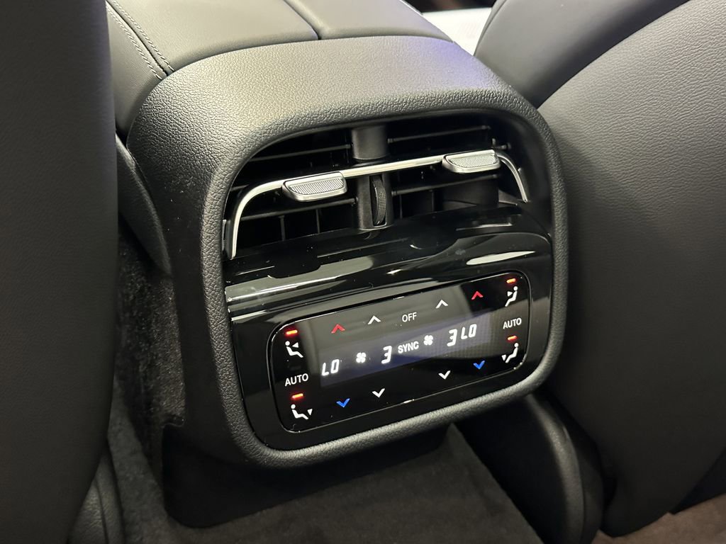 New 2026 Mercedes-Benz E 53 AMG e 4MATIC Sedan image 28