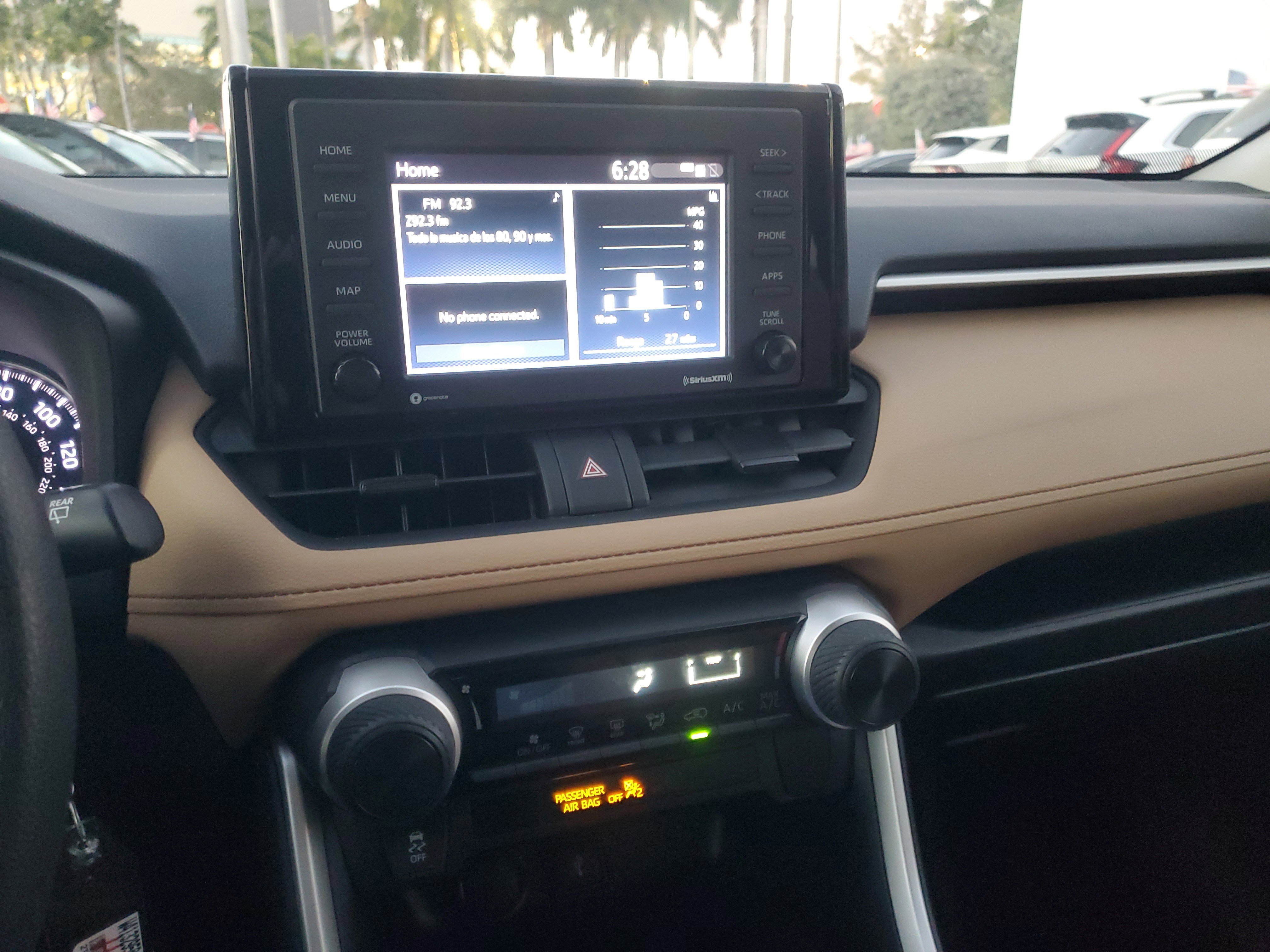 Used 2021 Toyota RAV4 LE image 25