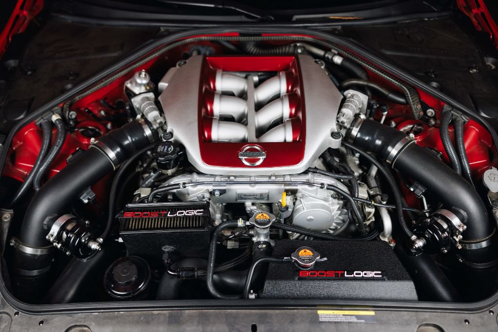 Used 2018 Nissan GT-R Premium AWD/4WD image 30