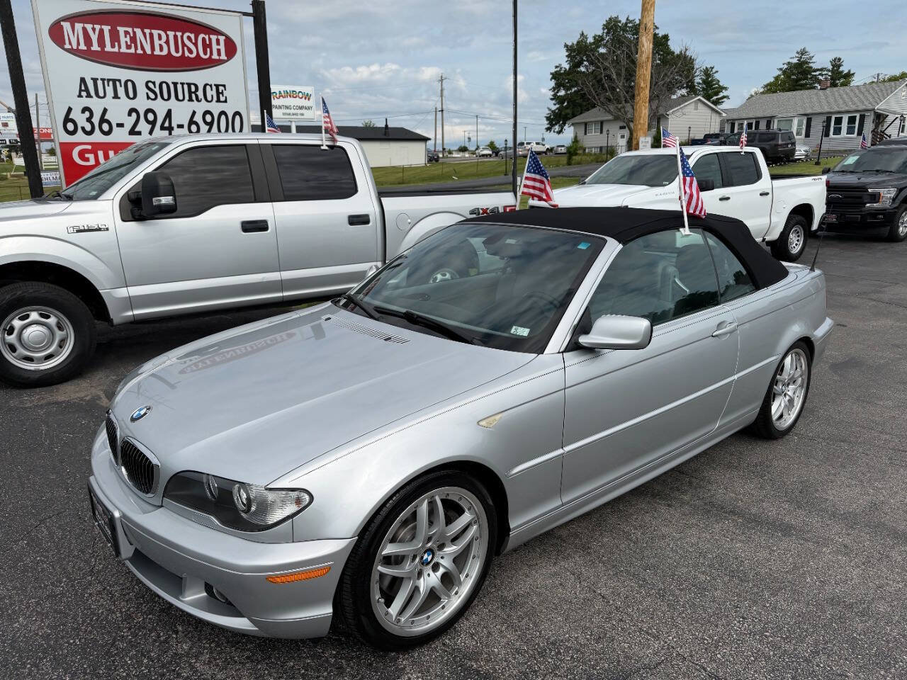 Used 2004 BMW 330Ci Convertible RWD image 2