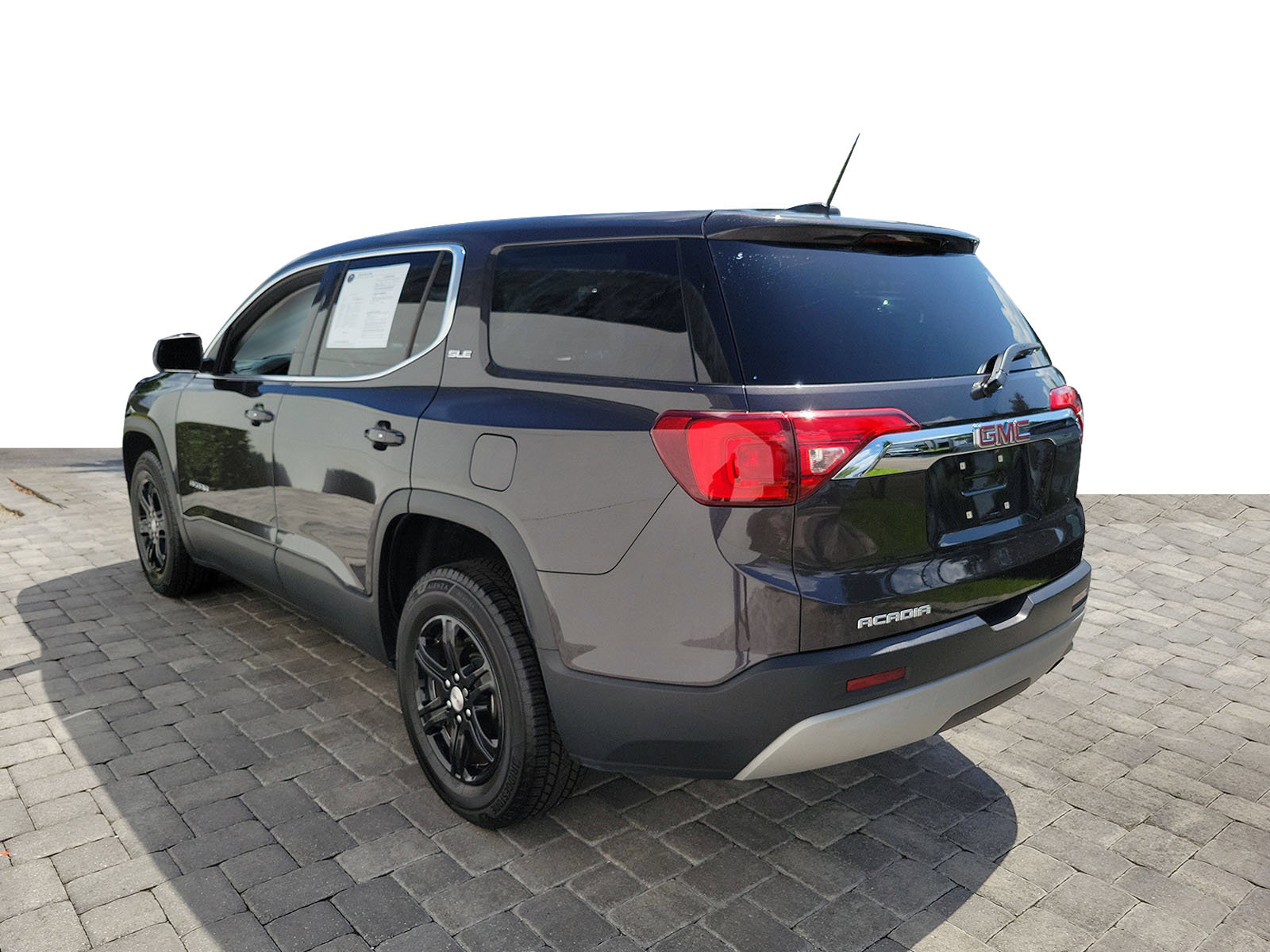 Used 2018 GMC Acadia SLE w/ LPO, Cargo Package FWD image 4