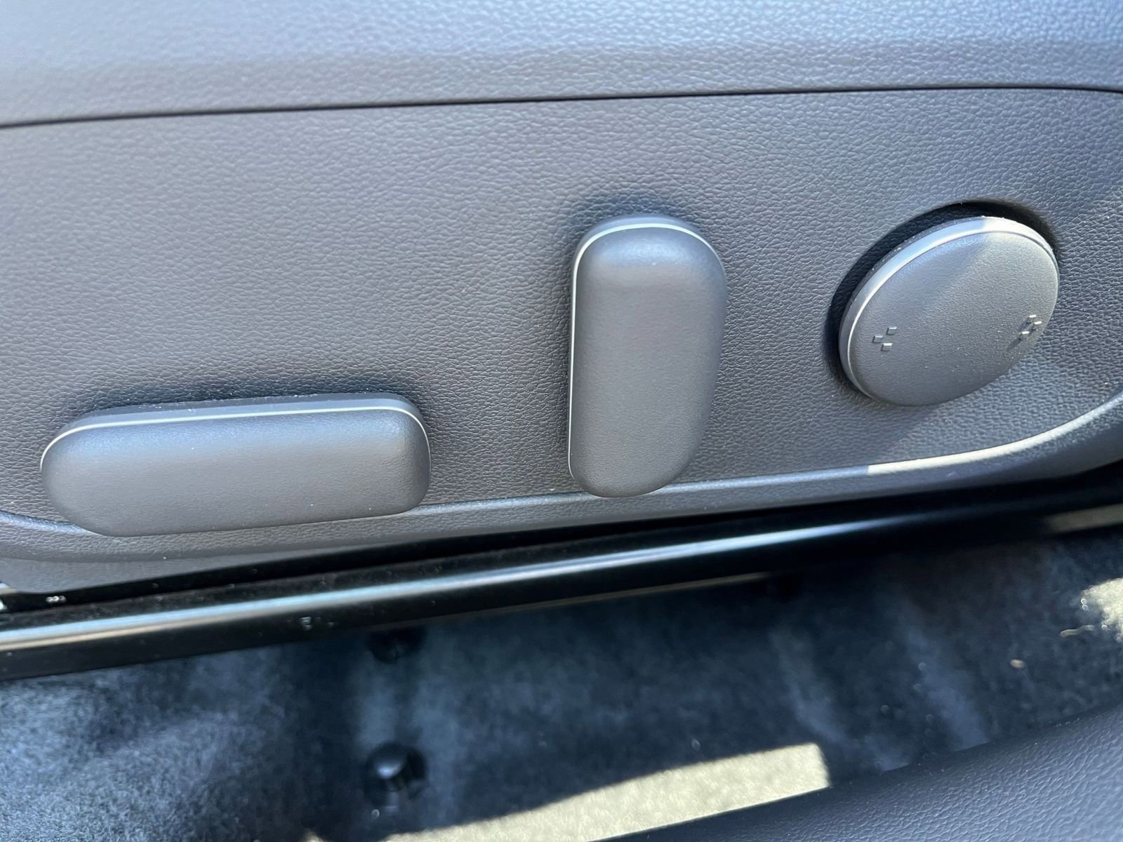 Used 2025 Hyundai Kona SEL image 23