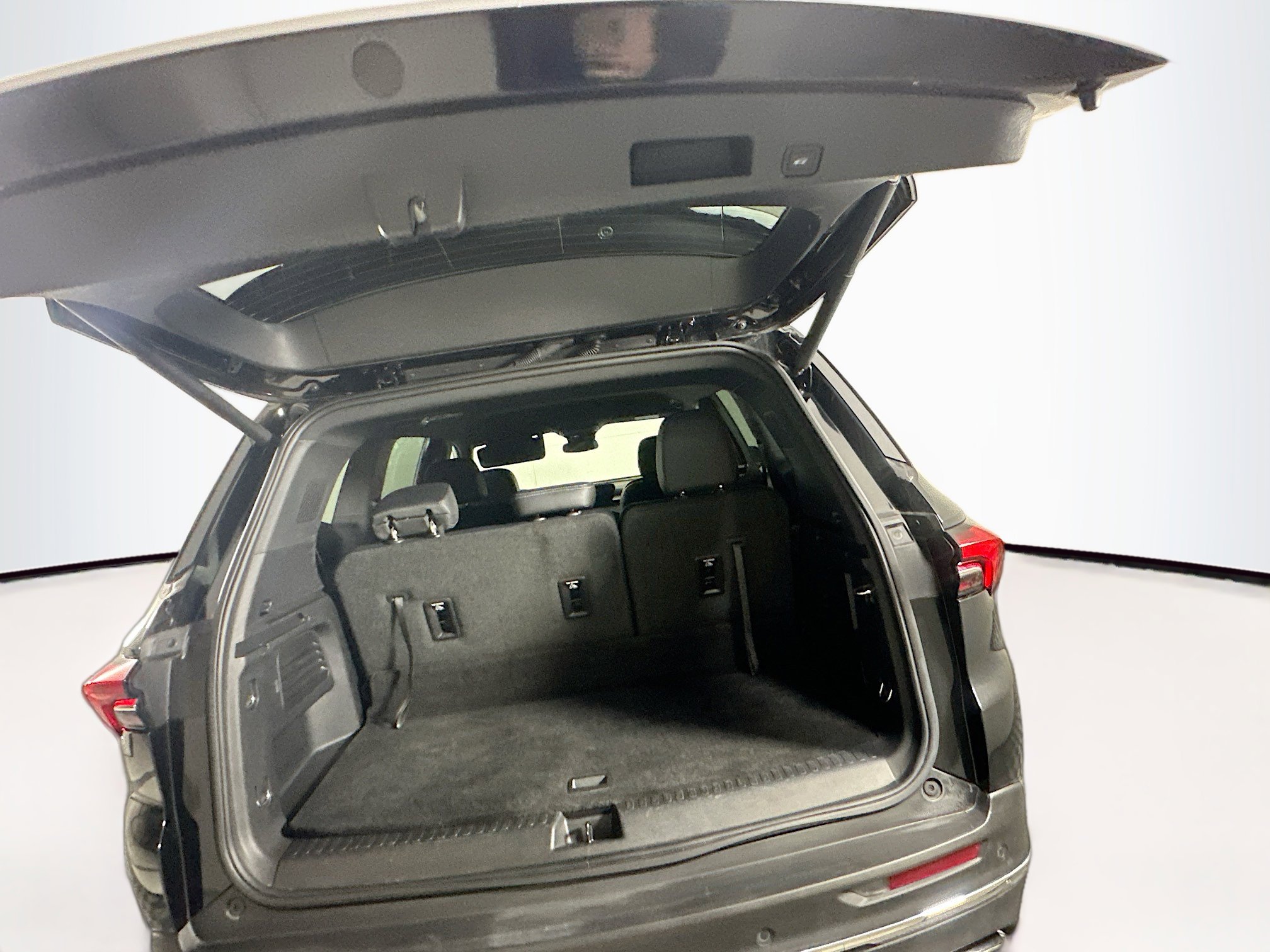 Used 2025 Buick Enclave Preferred image 30