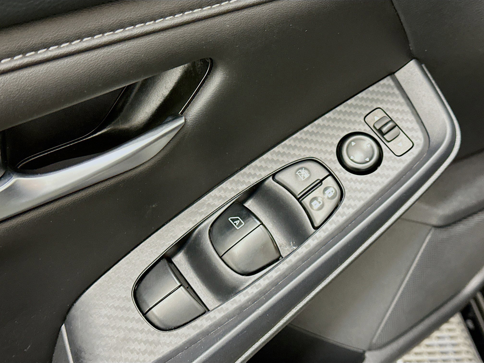 Used 2023 Nissan Sentra SV image 15