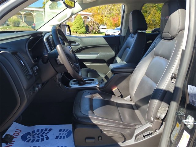 Certified 2022 Chevrolet Colorado ZR2 w/ ZR2 Midnight Special Edition image 18