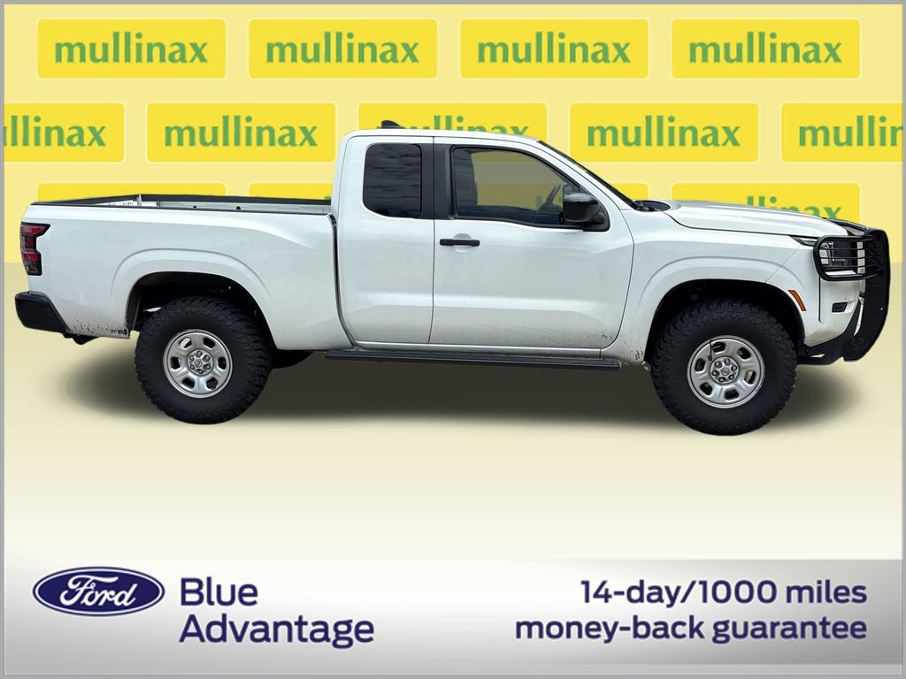 Used 2022 Nissan Frontier S w/ Technology Package AWD/4WD image 2