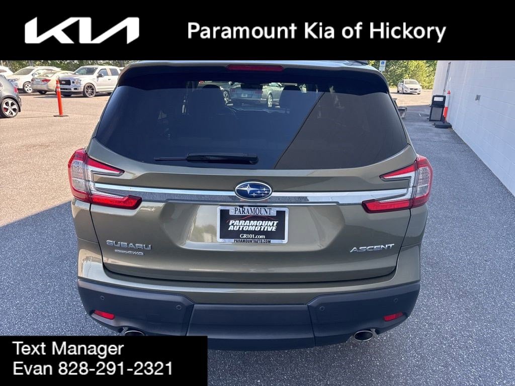 Used 2023 Subaru Ascent Premium w/ Convenience Package image 6