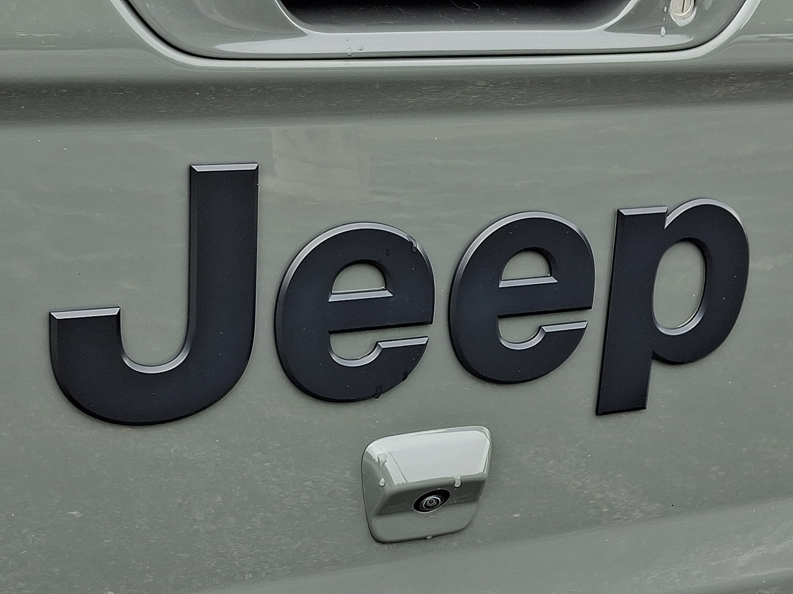 Used 2022 Jeep Gladiator Overland AWD/4WD image 30
