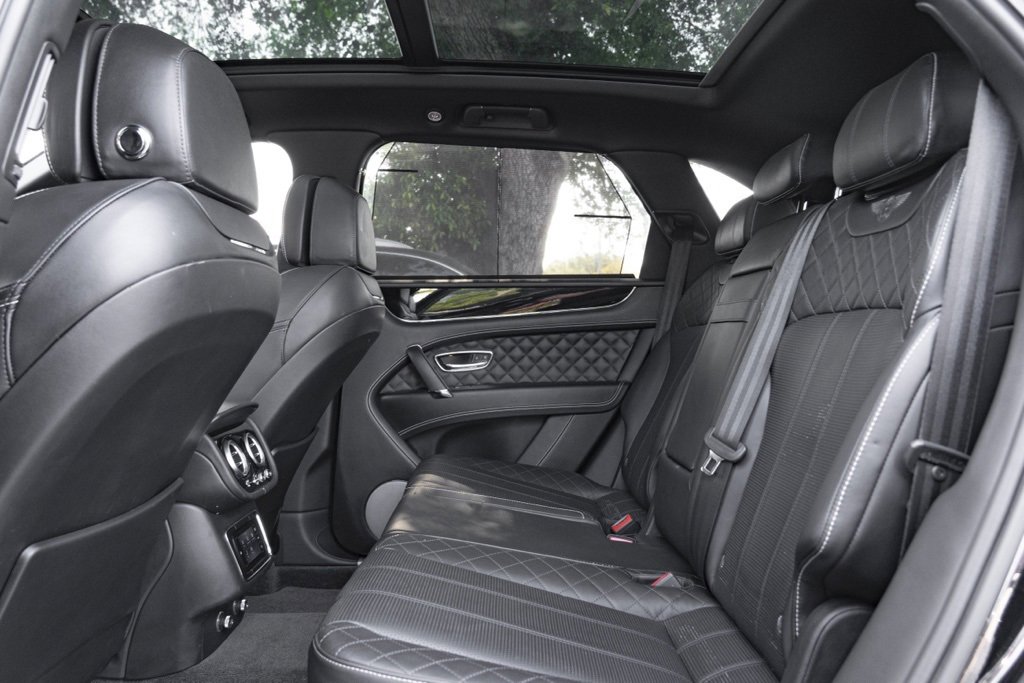 Used 2018 Bentley Bentayga image 50