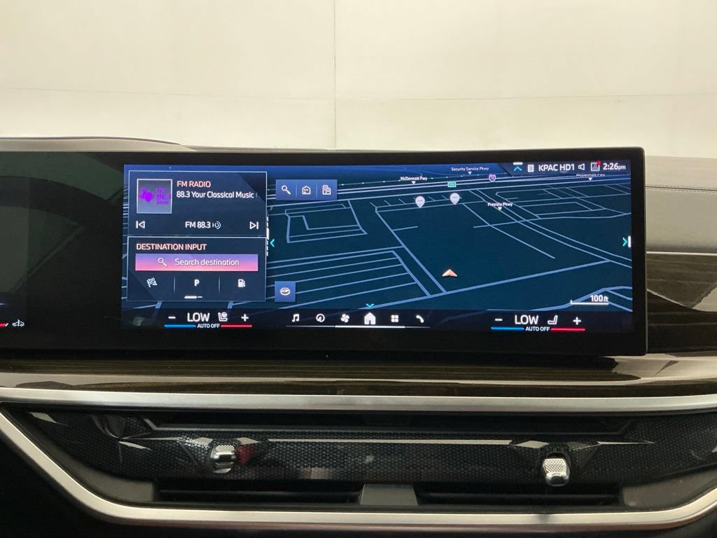 Certified 2024 BMW X7 xDrive40i w/ M Sport Package AWD/4WD image 11