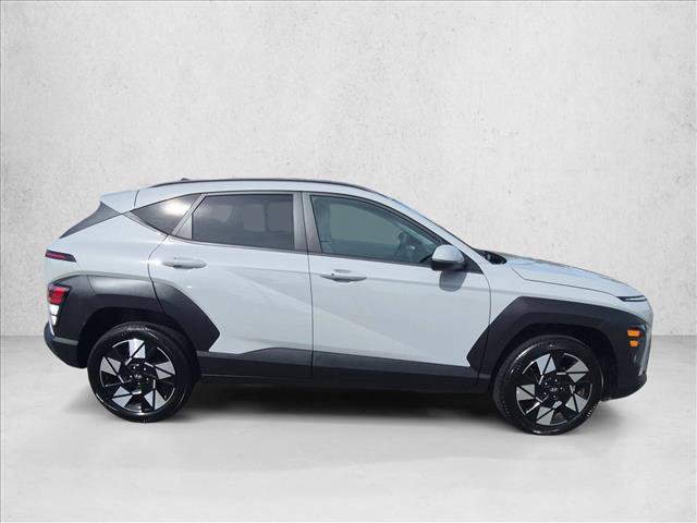 Used 2025 Hyundai Kona SEL AWD/4WD image 4