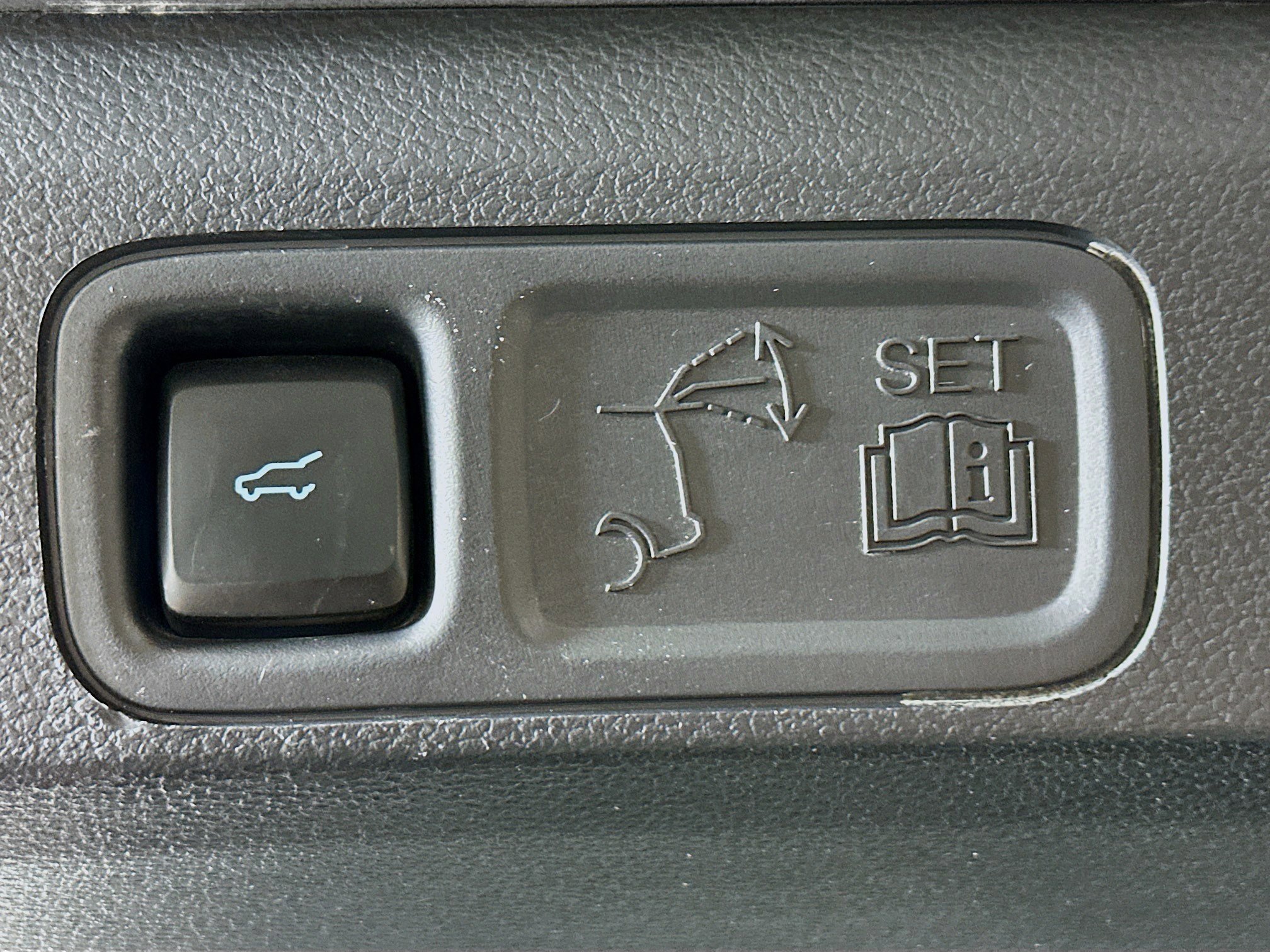 Used 2024 Ford Expedition Max XLT image 31