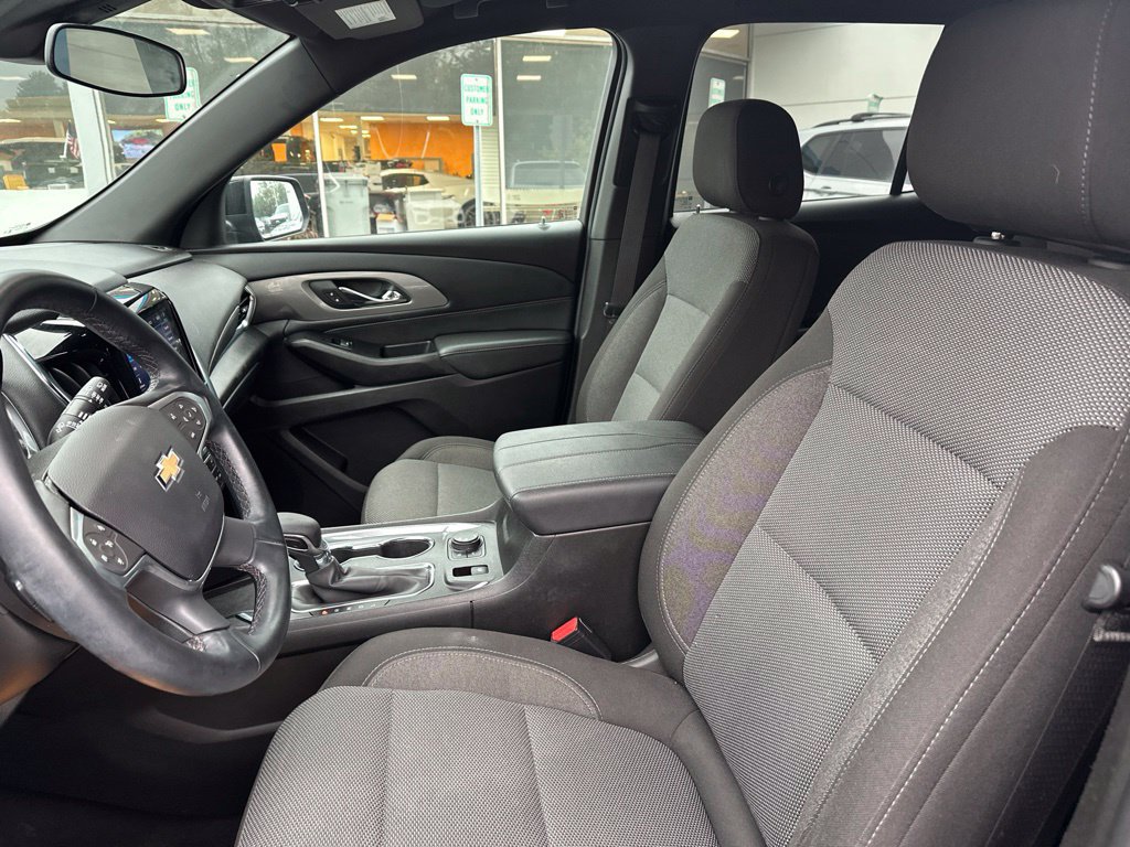 Used 2023 Chevrolet Traverse LT AWD/4WD image 11