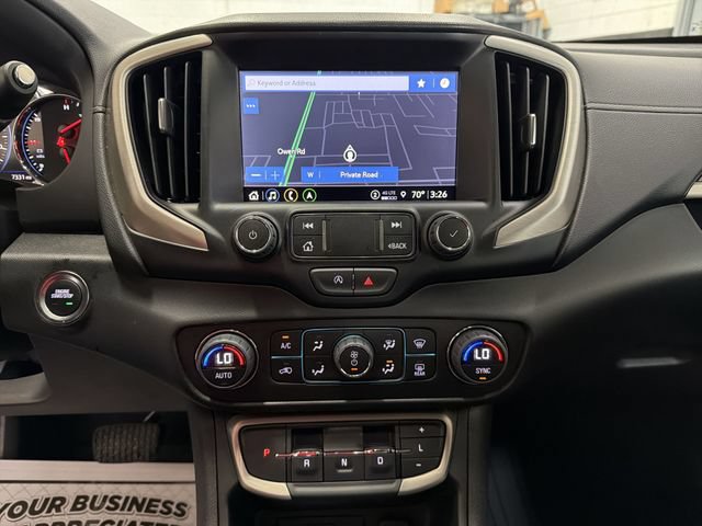Used 2024 GMC Terrain Denali w/ Denali Premium Package AWD/4WD image 18
