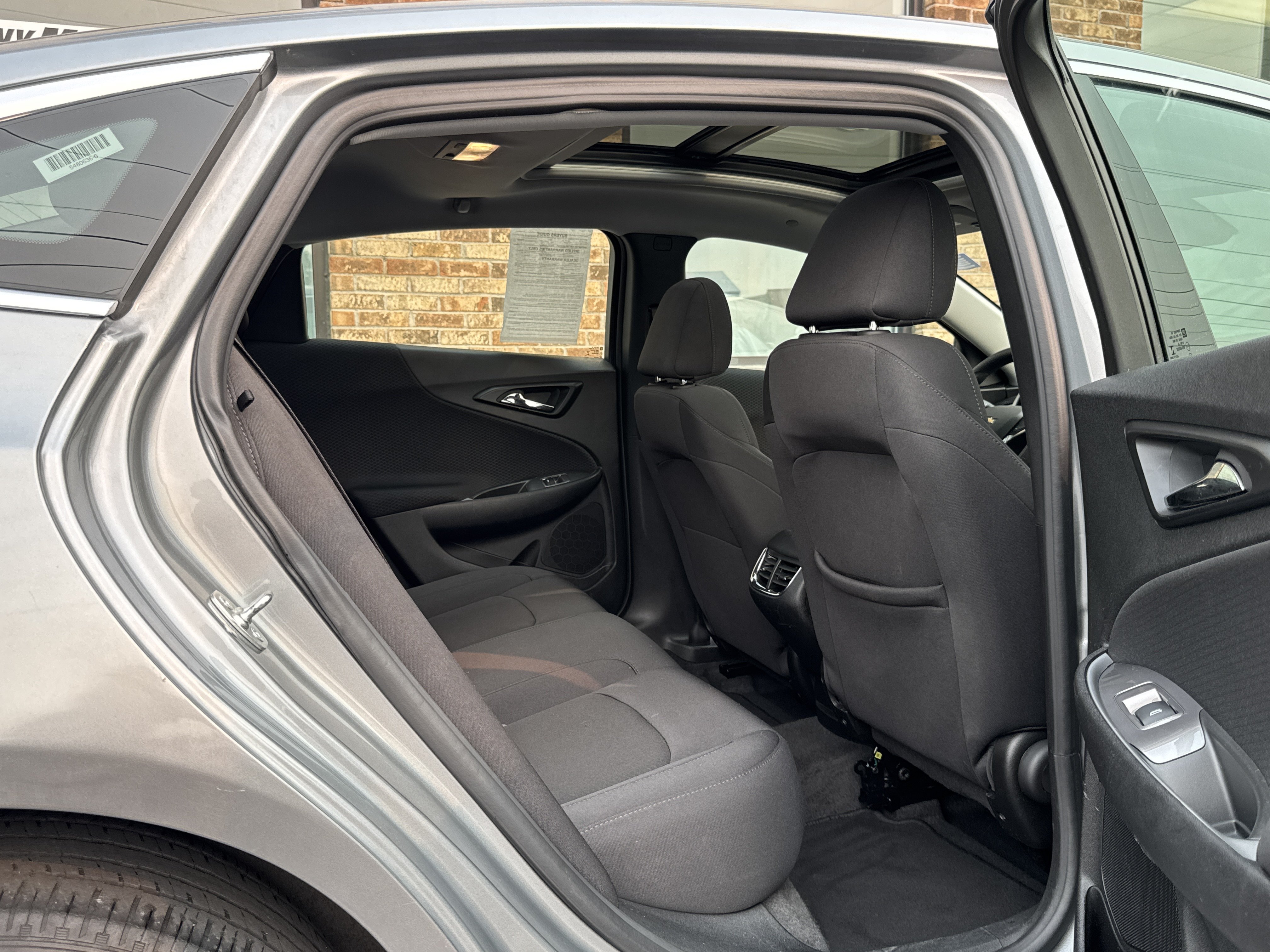 Used 2024 Chevrolet Malibu LT FWD image 11