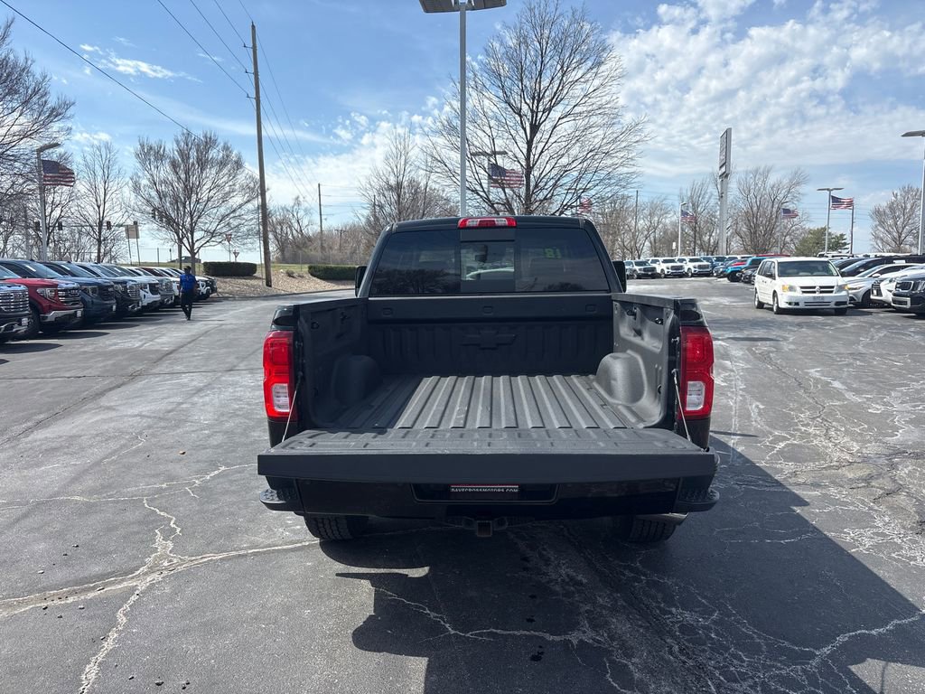 Used 2018 Chevrolet Silverado 1500 High Country image 10