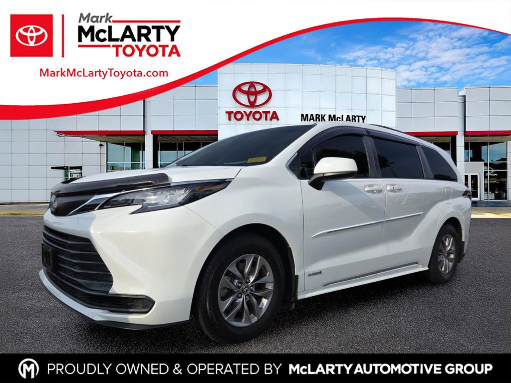 Used 2021 Toyota Sienna LE