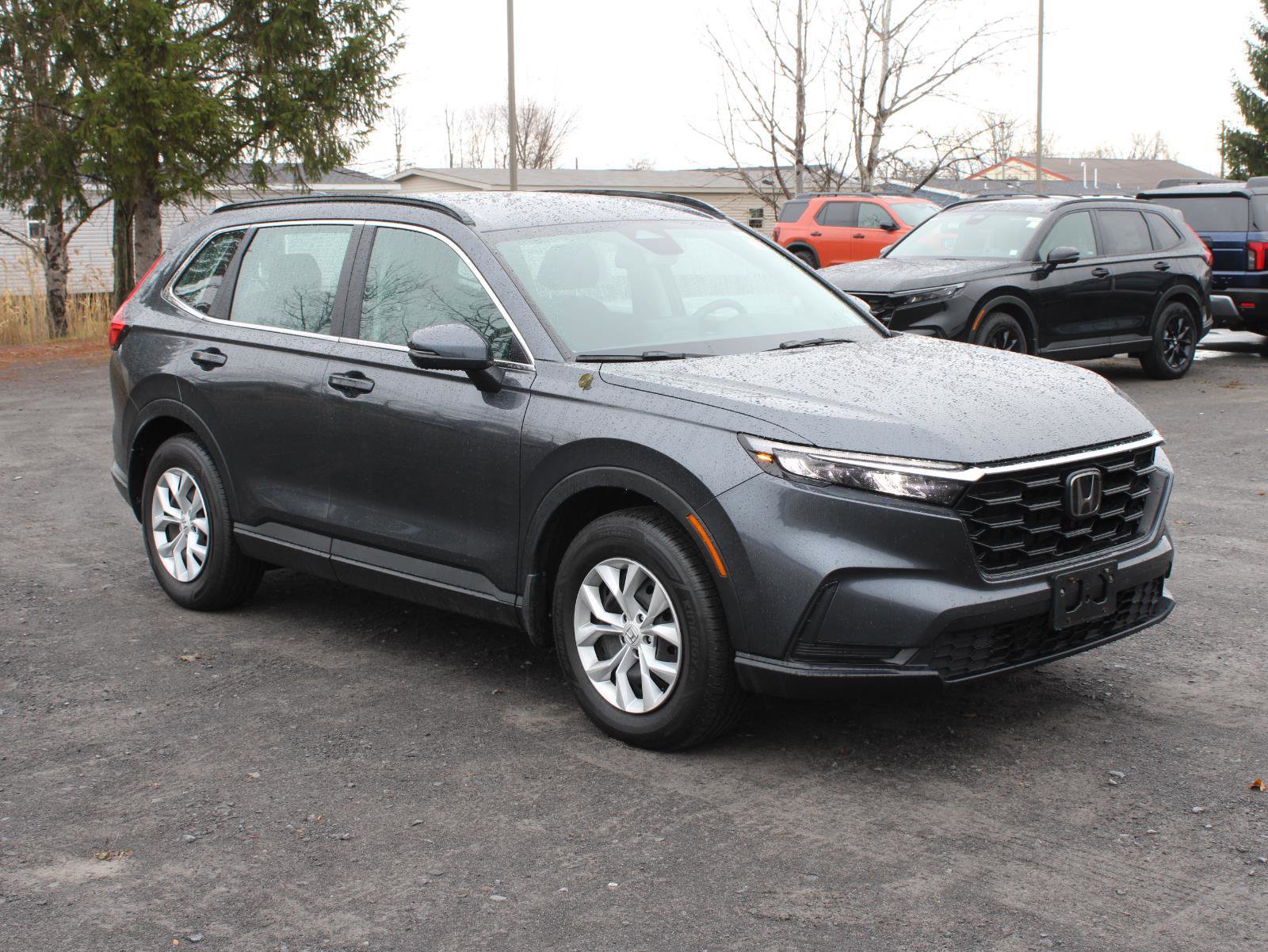 Used 2023 Honda CR-V LX image 3