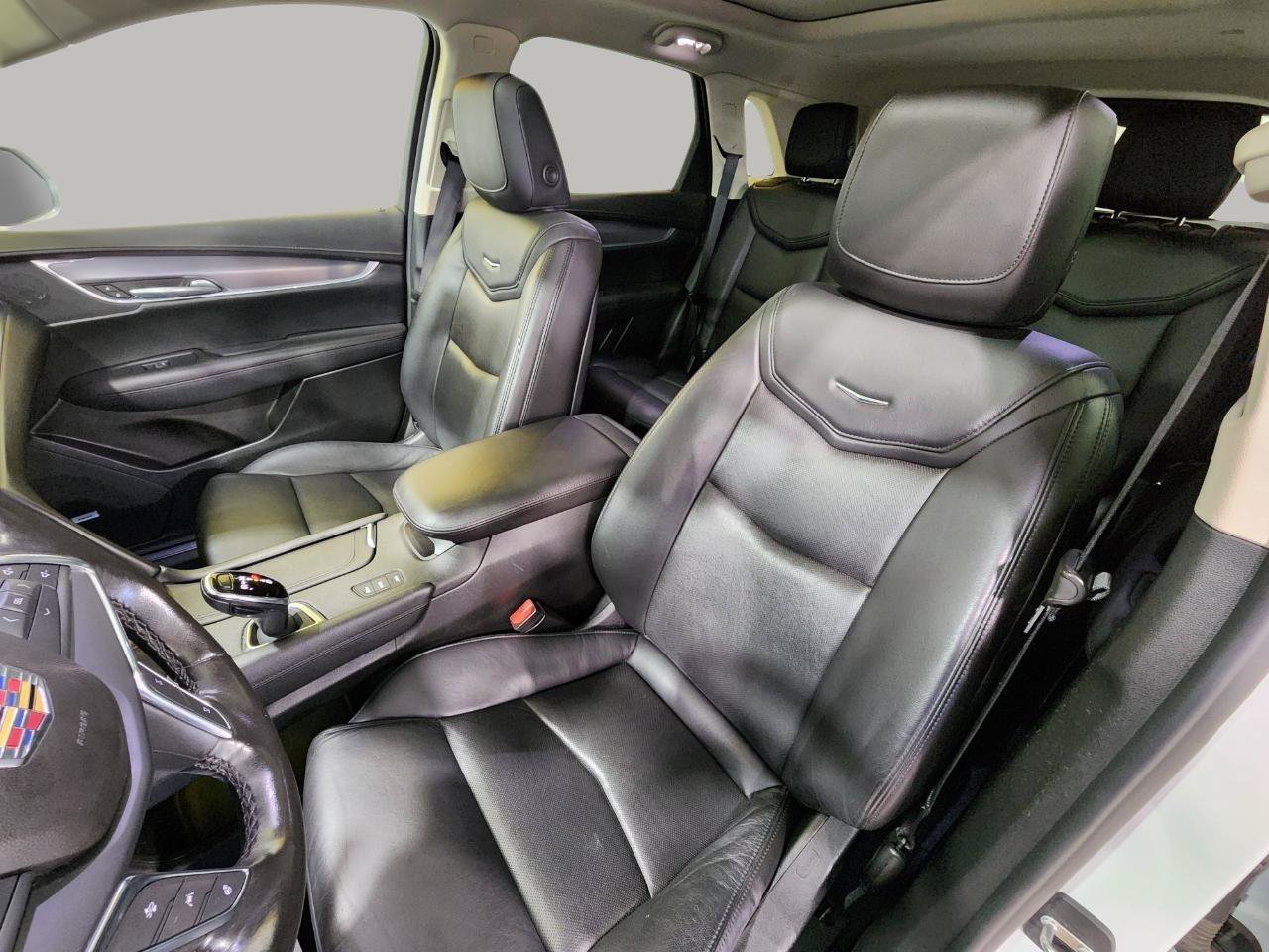 Used 2019 Cadillac XT5 Luxury AWD/4WD image 14