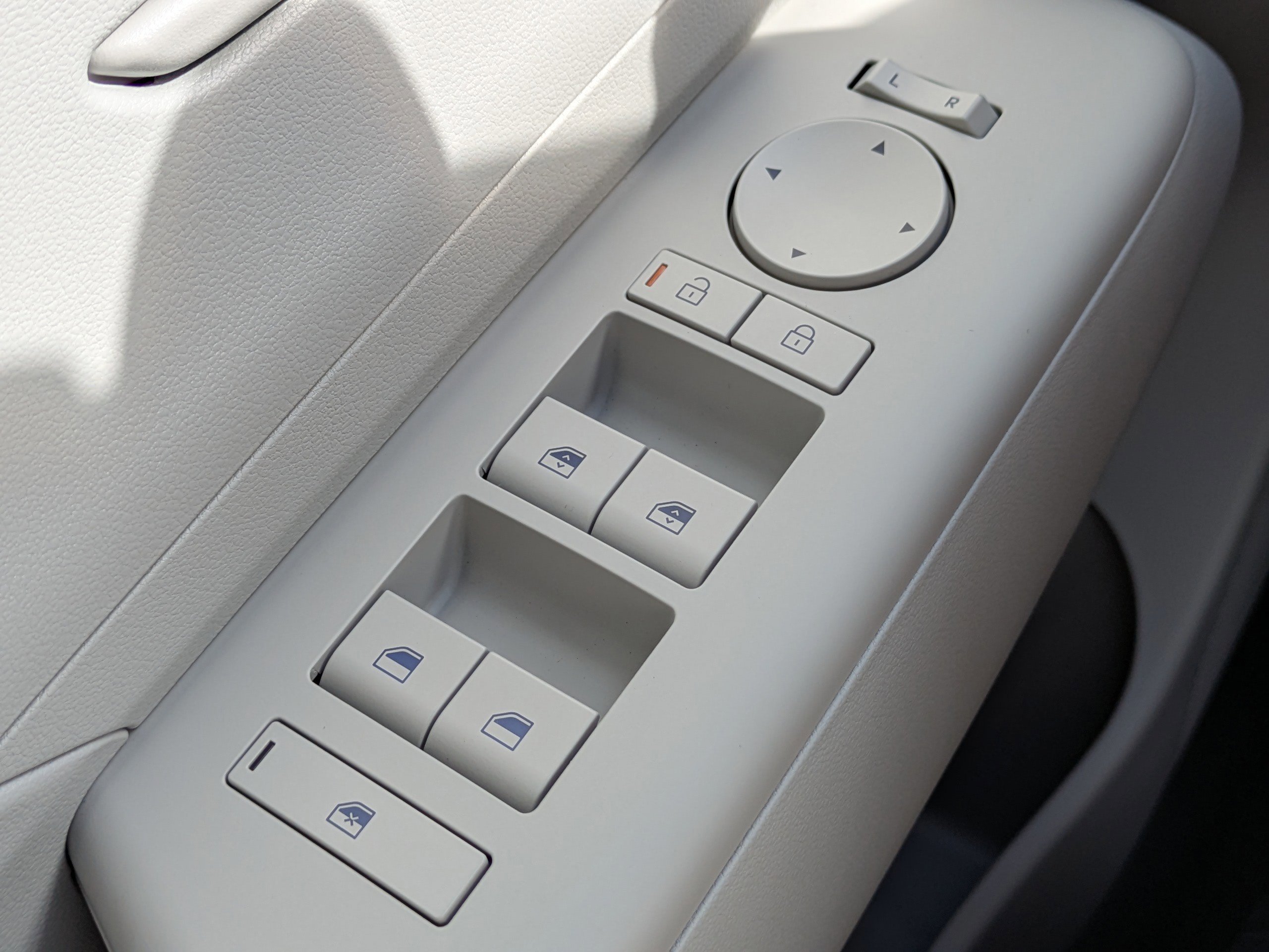 New 2026 Hyundai Kona SEL Sport image 28