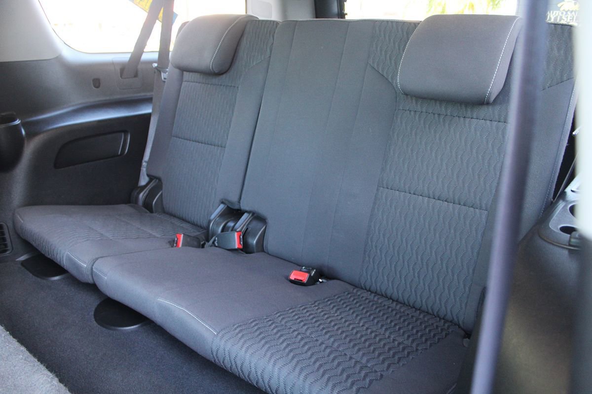 Used 2019 Chevrolet Suburban LS w/ All-Season Package image 17