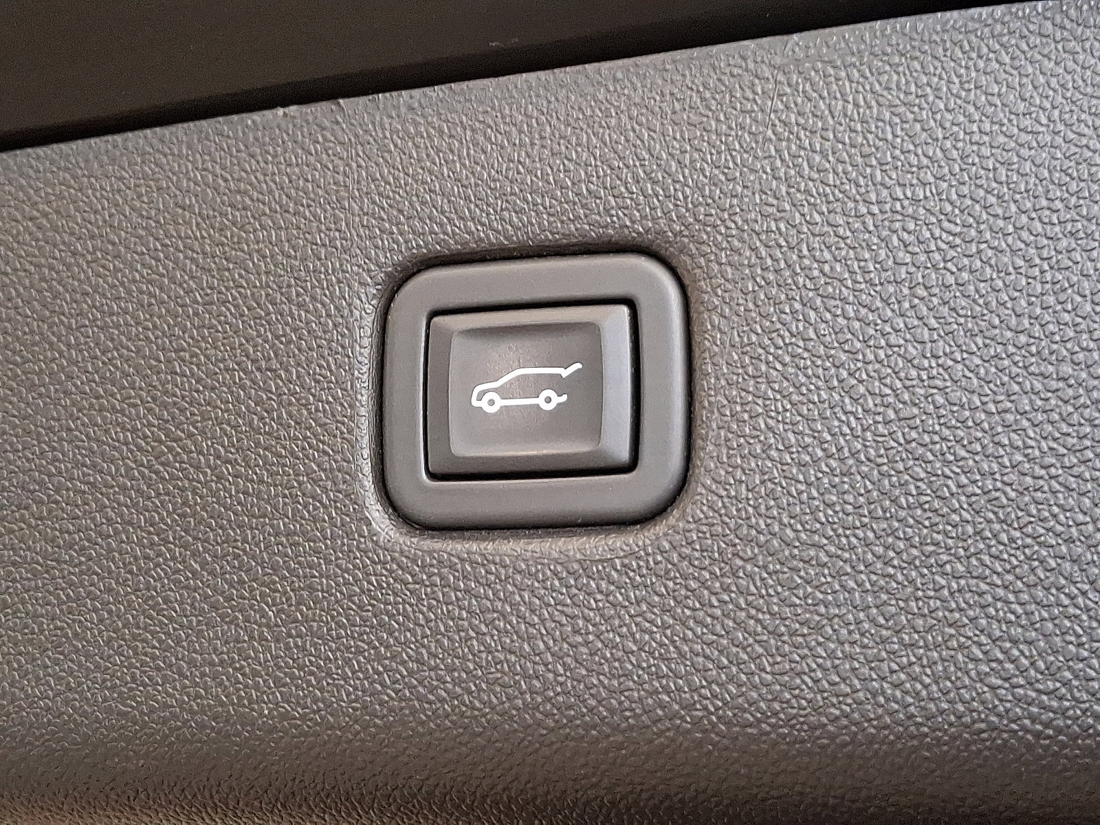 Certified 2023 Chevrolet Blazer RS w/ Enhanced Convenience Package image 30