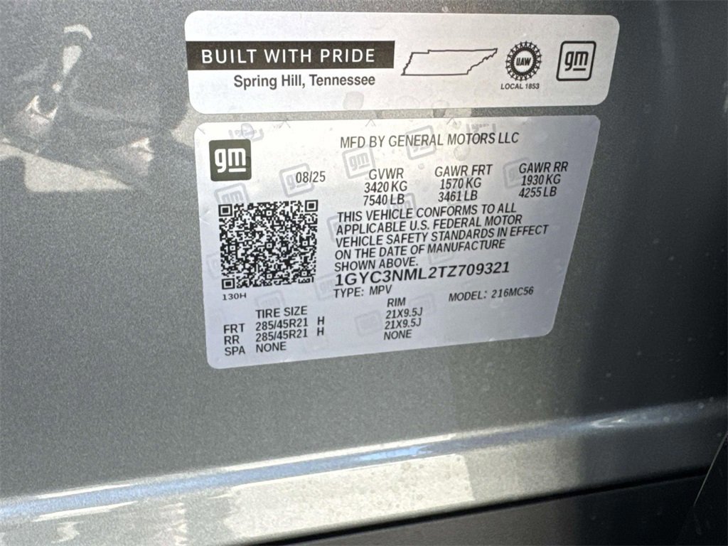 New 2026 Cadillac Vistiq Sport w/ LPO, Floor Liner Package image 19