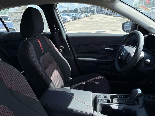 New 2026 Nissan Sentra SR w/ Floor Mat Package FWD image 13
