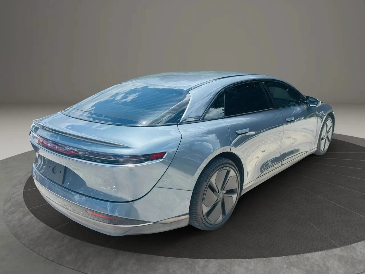 Used 2024 Lucid Air Pure RWD image 5