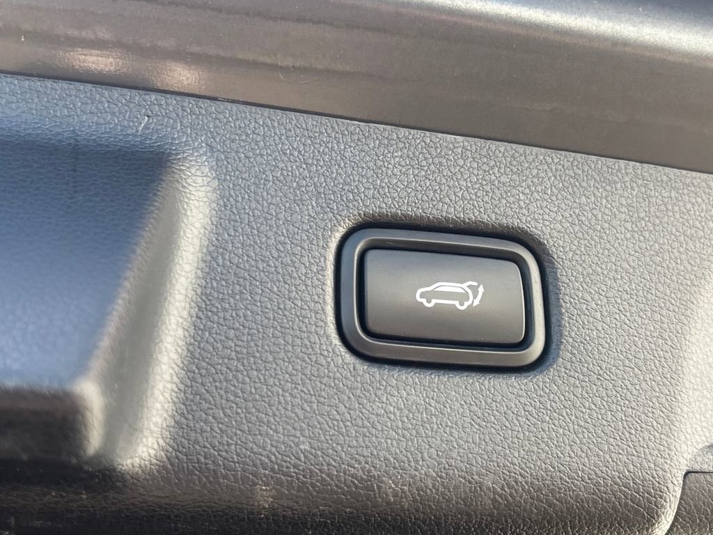 Used 2021 Hyundai Palisade Limited image 35