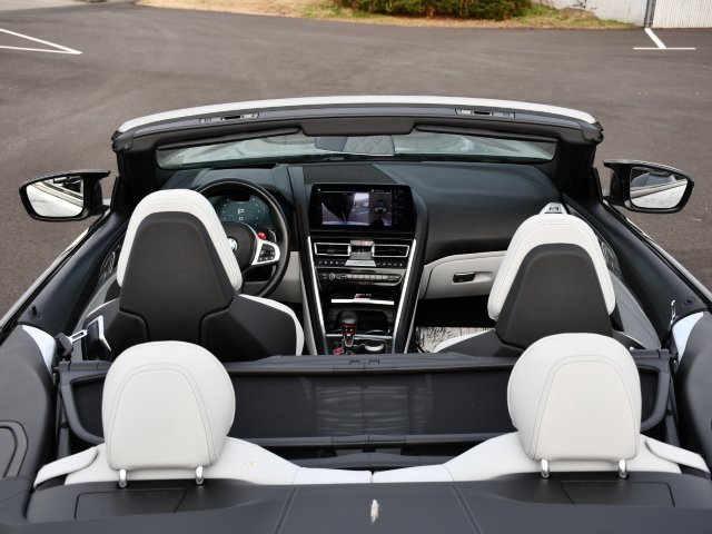 Used 2023 BMW M8 Competition w/ M Carbon Exterior Package image 9
