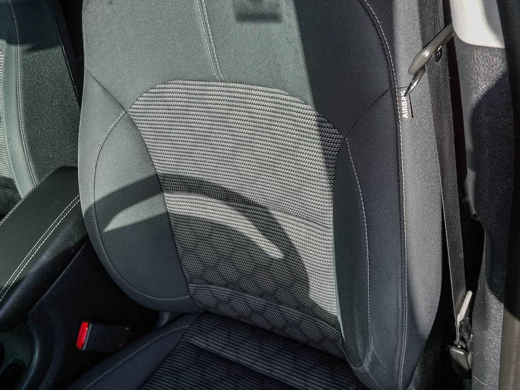 Used 2021 Kia Niro LX FWD image 21