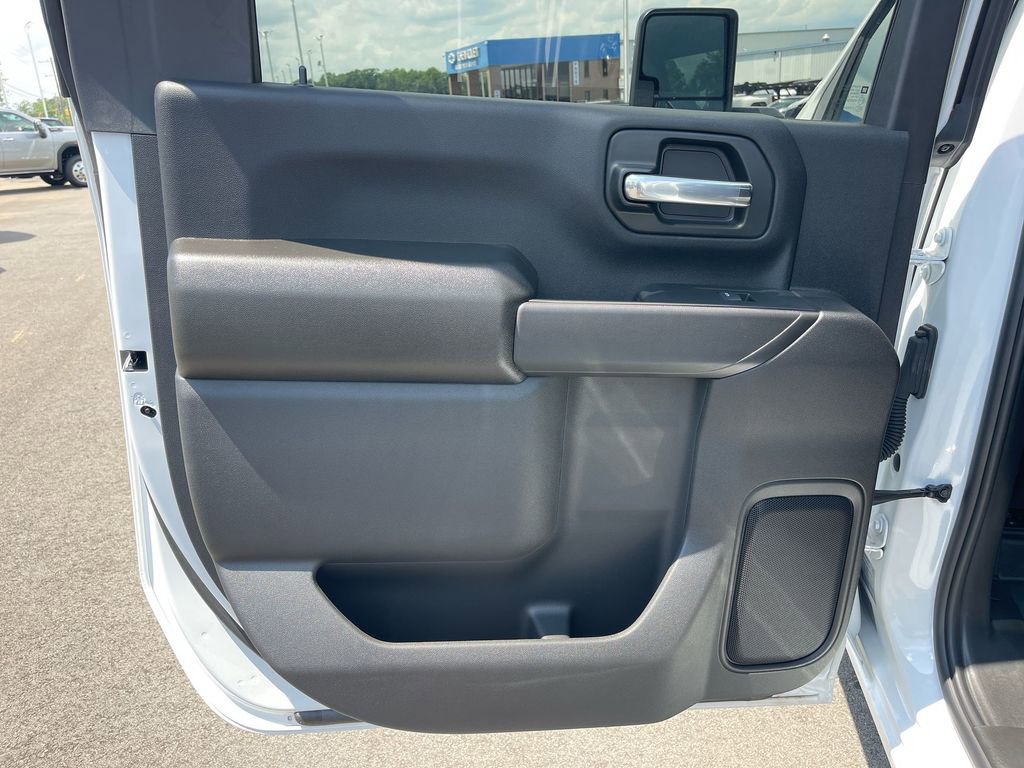 Used 2025 GMC Sierra 2500 Pro w/ Convenience Package image 24