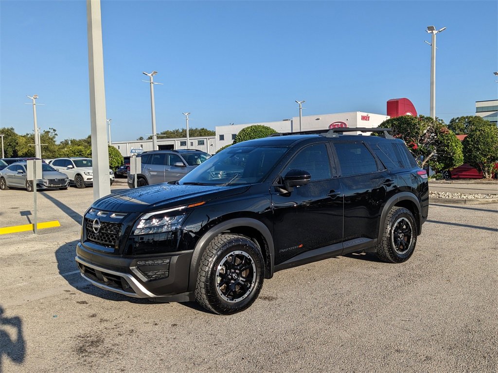 Used 2024 Nissan Pathfinder Rock Creek image 3