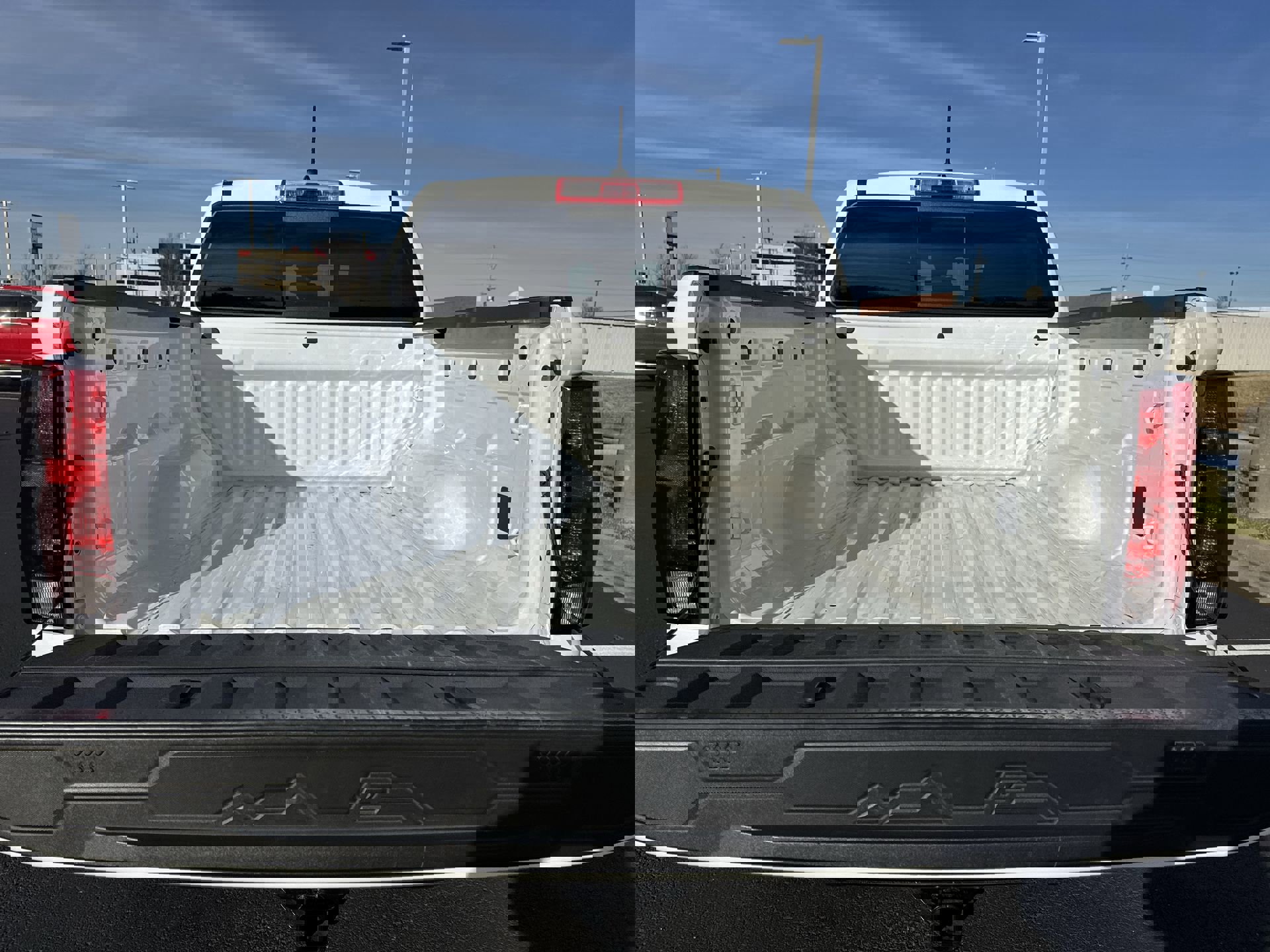 Used 2023 Chevrolet Colorado Trail Boss w/ Technology Package image 23