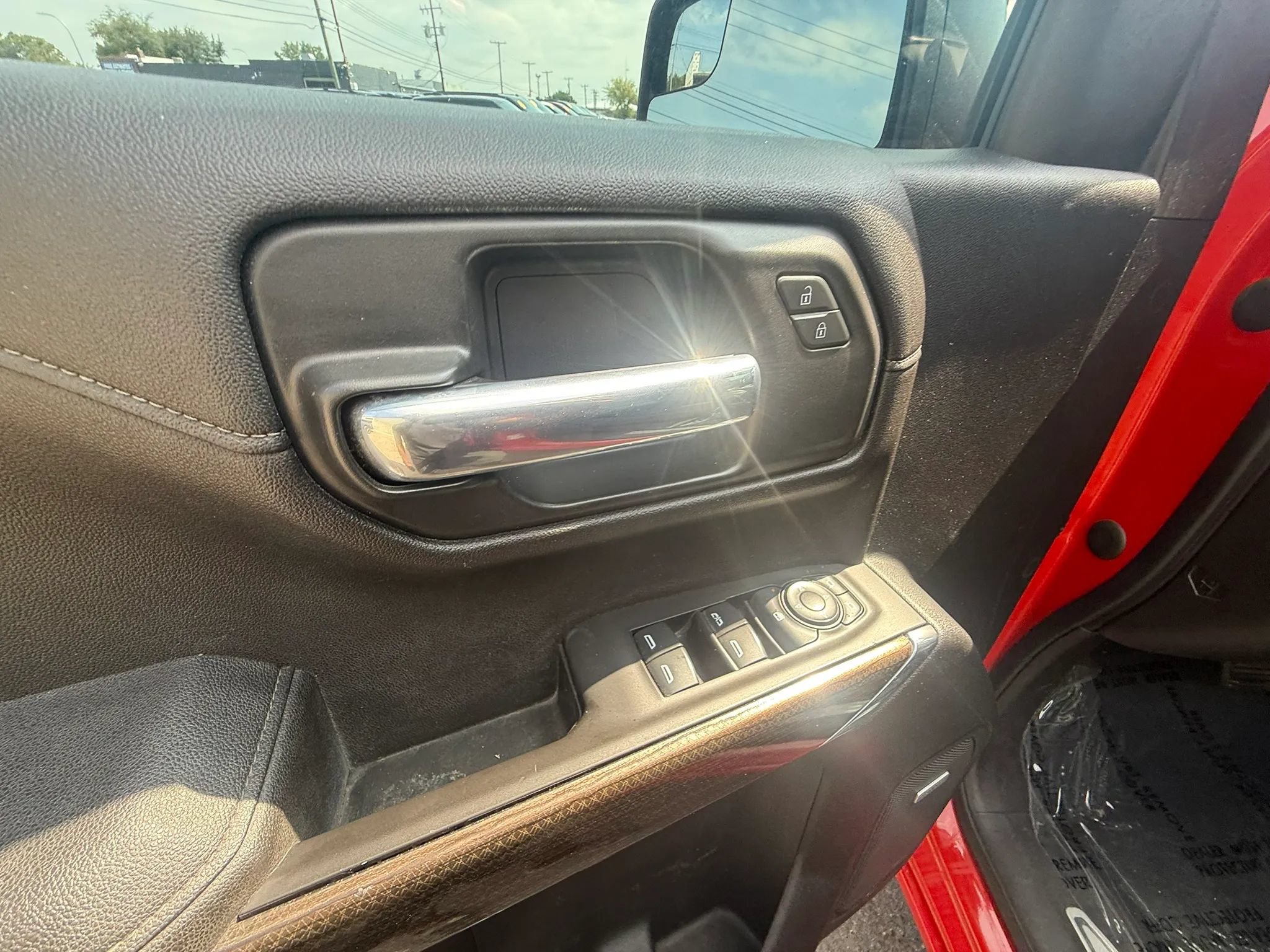 Used 2021 Chevrolet Silverado 1500 LT Trail Boss w/ Convenience Package II AWD/4WD image 19
