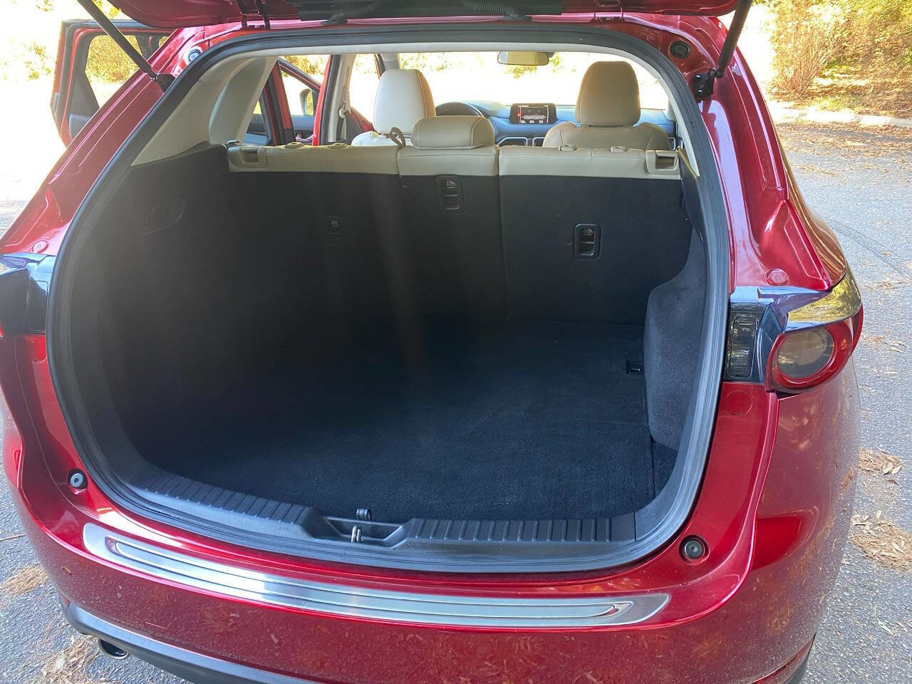 Used 2020 MAZDA CX-5 Touring image 43