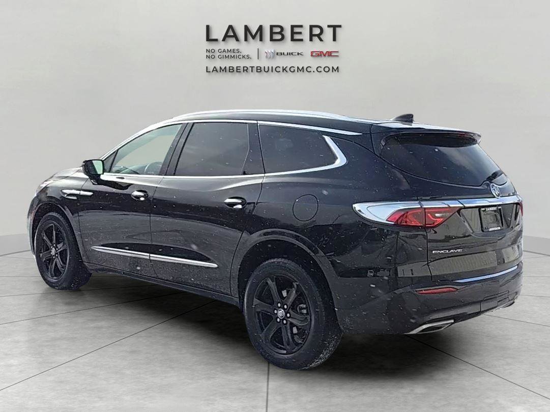 Used 2023 Buick Enclave Essence w/ Sport Touring Edition image 3