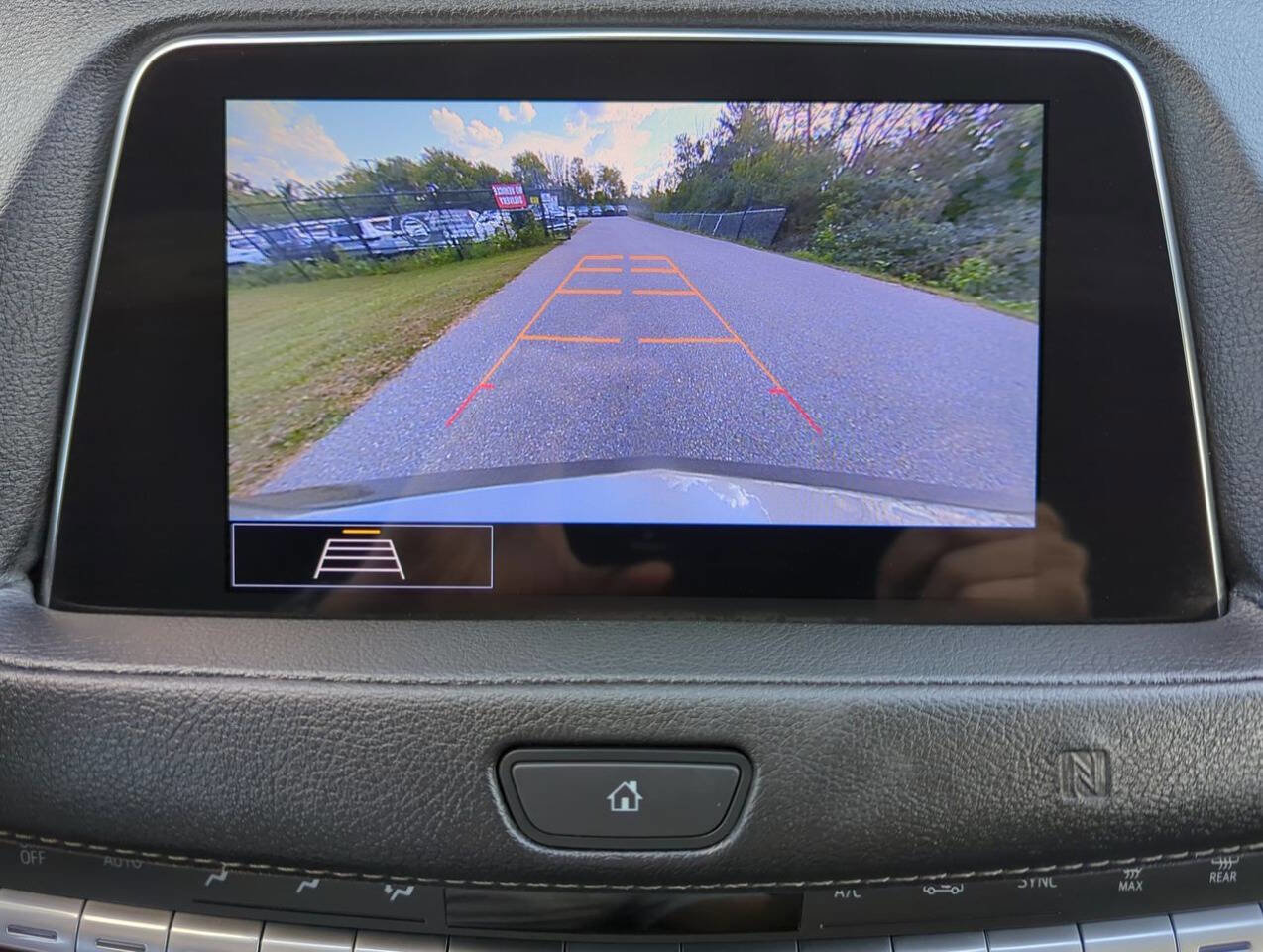 Used 2020 Cadillac XT4 Premium Luxury w/ Driver Assist Package image 17