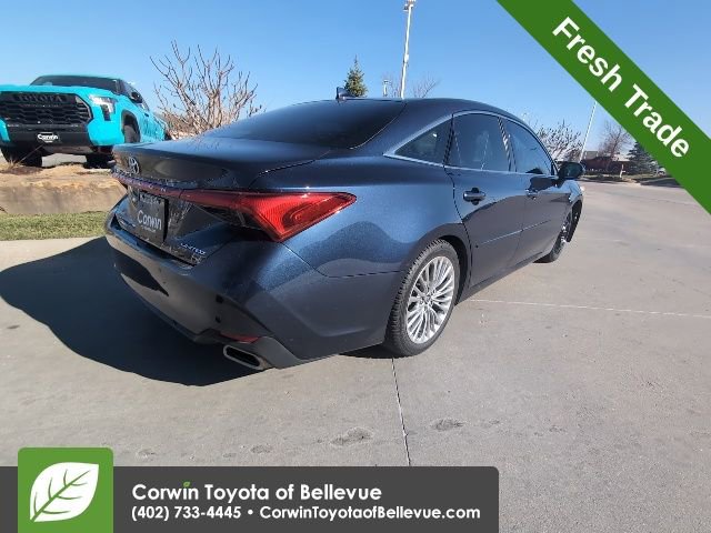 Used 2019 Toyota Avalon Limited w/ Advanced Safety Package image 3