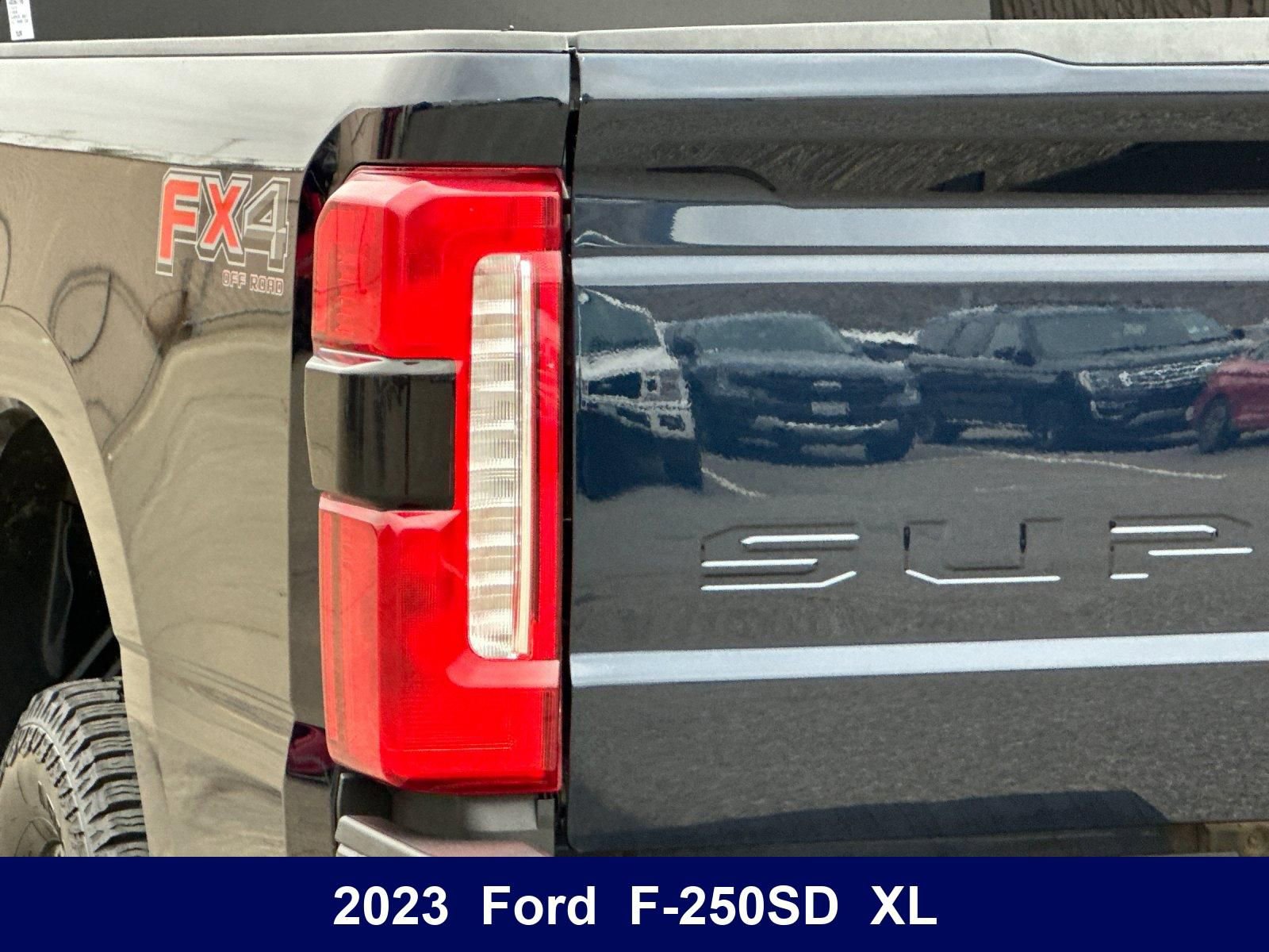 Used 2023 Ford F250 XL w/ STX Appearance Package AWD/4WD image 32