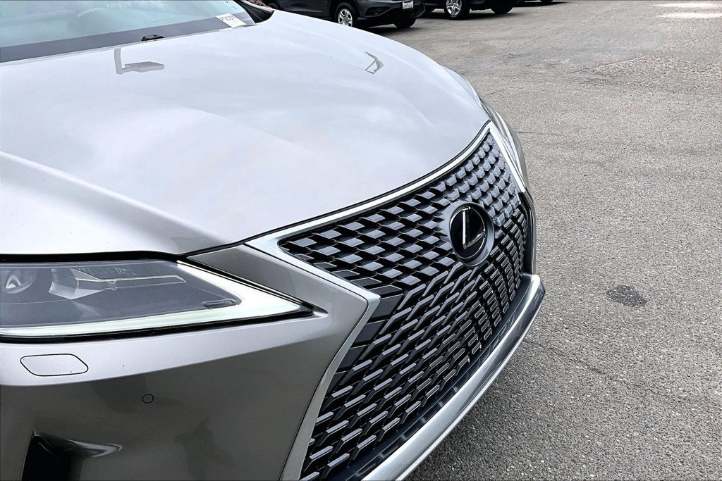 Used 2020 Lexus RX 450h AWD w/ Premium Package image 33