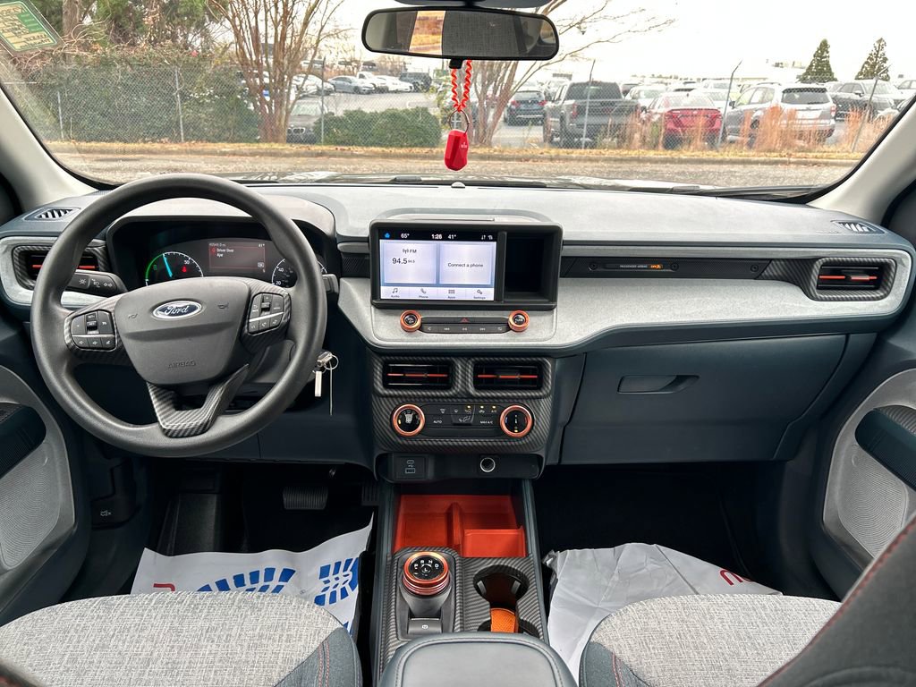 Used 2024 Ford Maverick XLT image 14