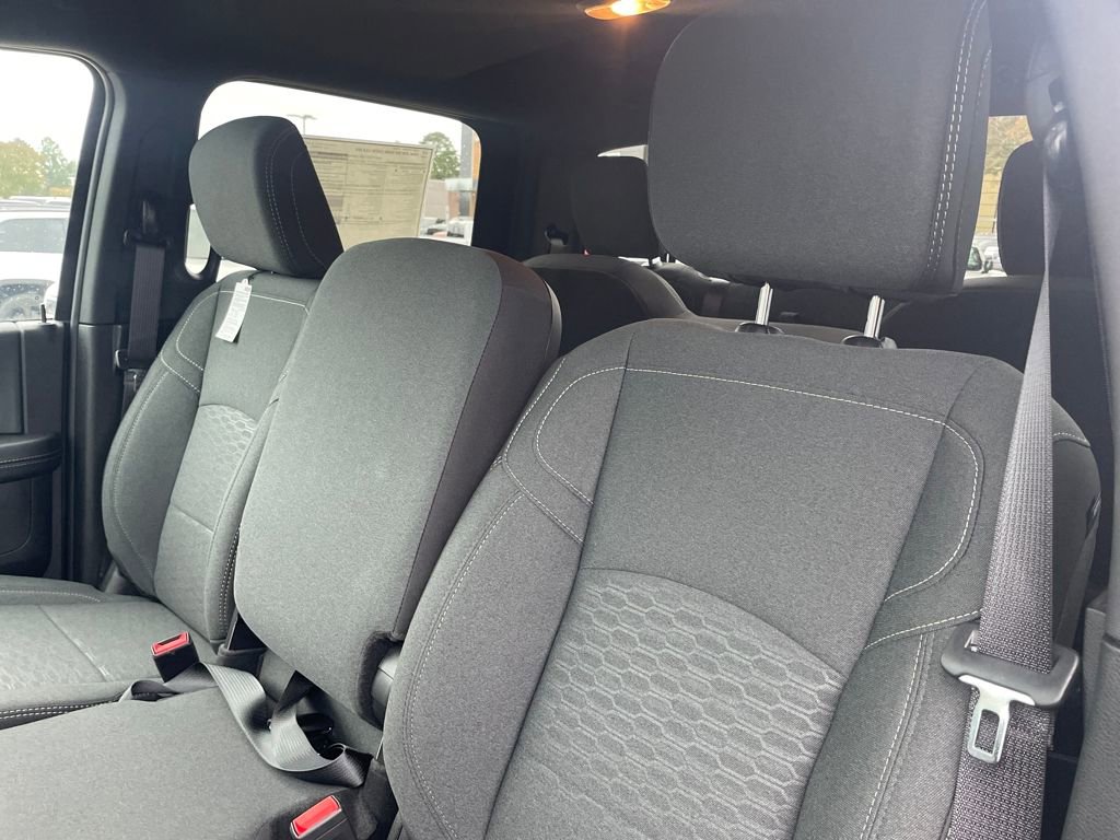 New 2026 RAM 2500 Big Horn AWD/4WD image 8
