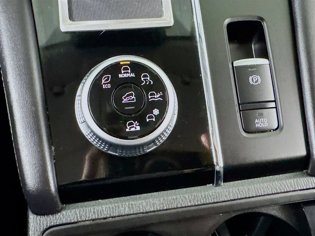 Used 2024 Mitsubishi Outlander ES AWD/4WD image 19