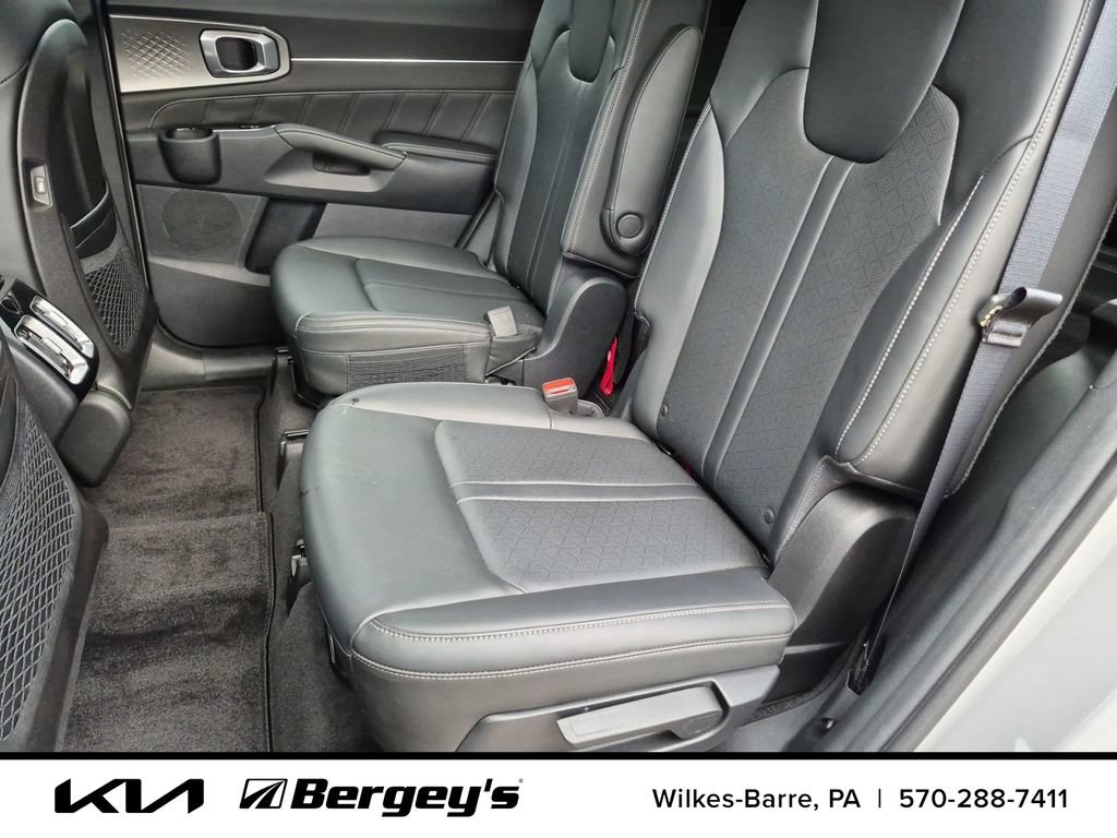 Certified 2023 Kia Sorento SX AWD/4WD image 25