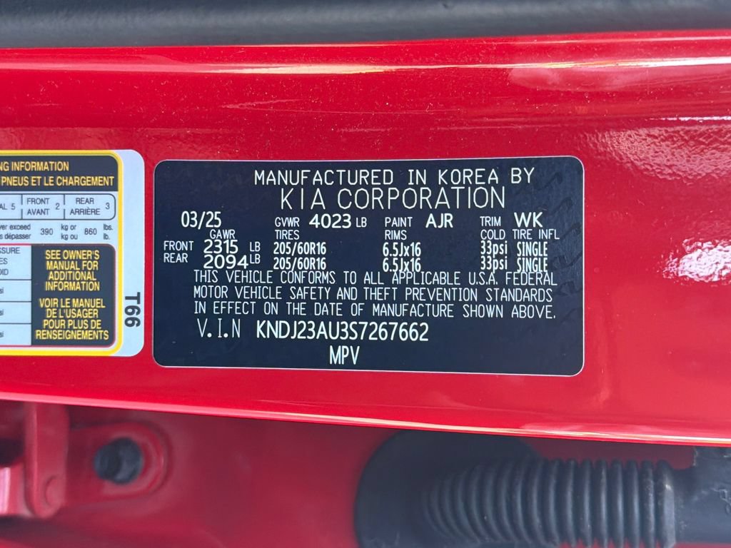Used 2025 Kia Soul LX w/ LX Technology Package FWD image 28