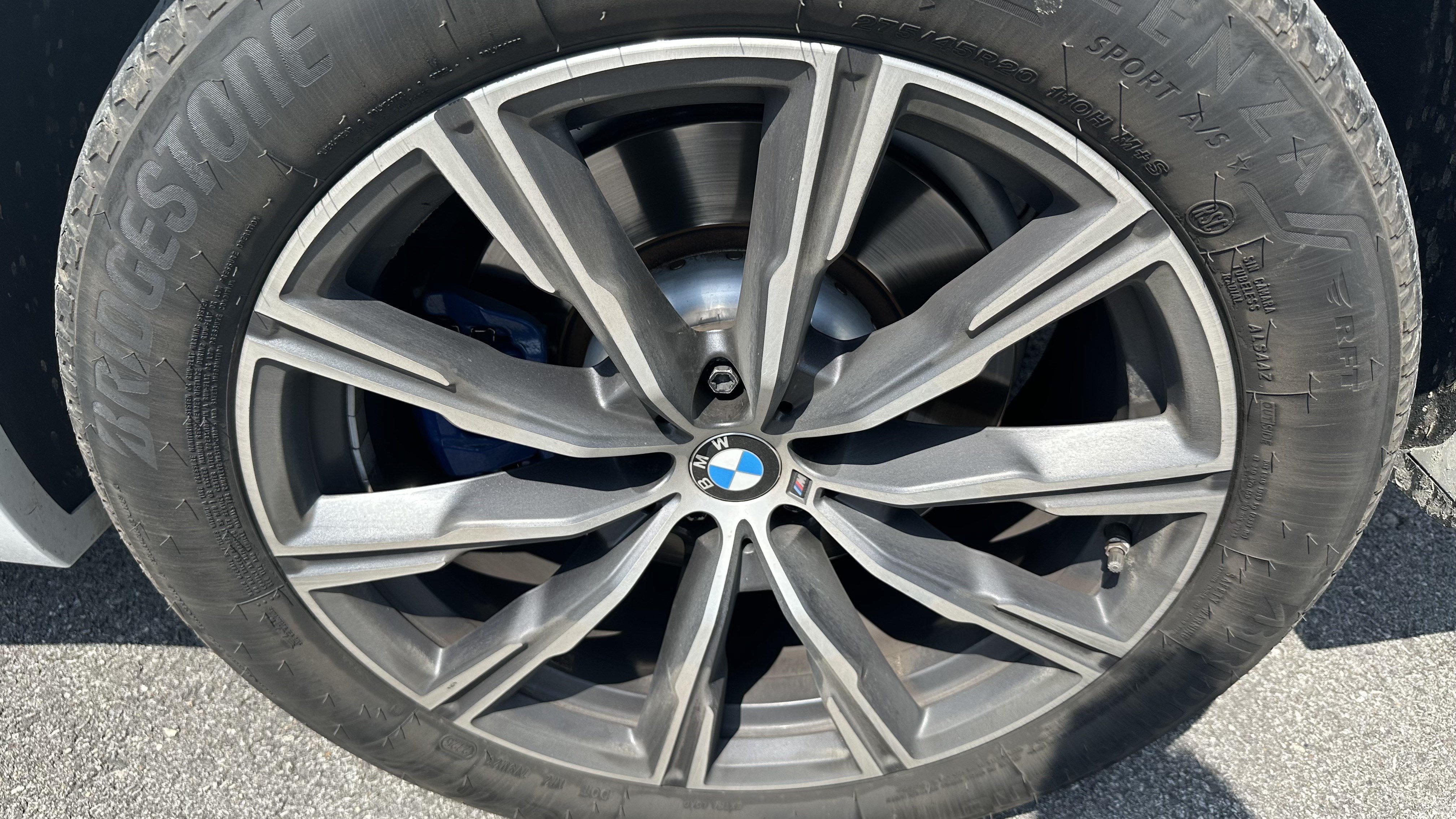 Used 2020 BMW X5 M50i AWD/4WD image 13