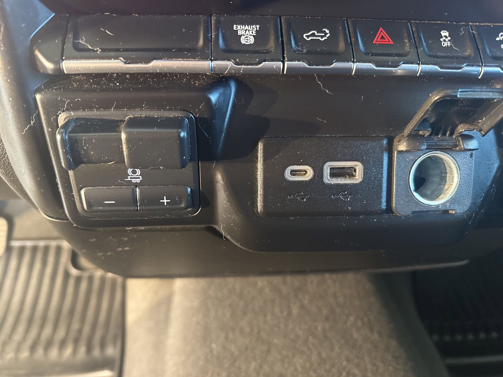 Used 2023 Chevrolet Silverado 2500 LT w/ Convenience Package image 30